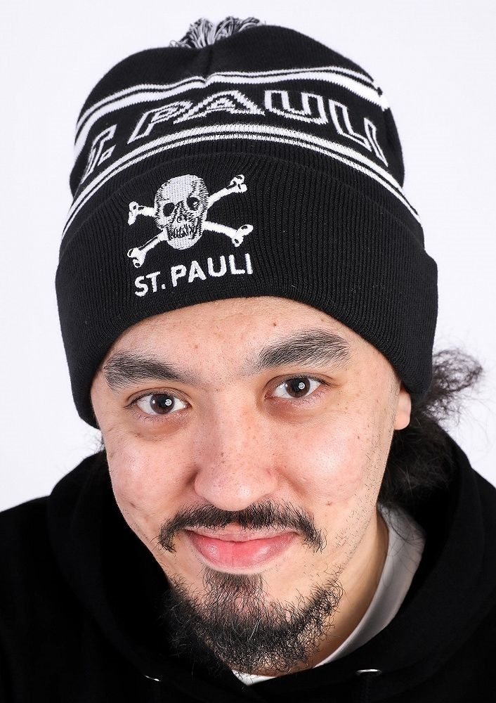 FC St. Pauli - Totenkopf, Bommelm�tze